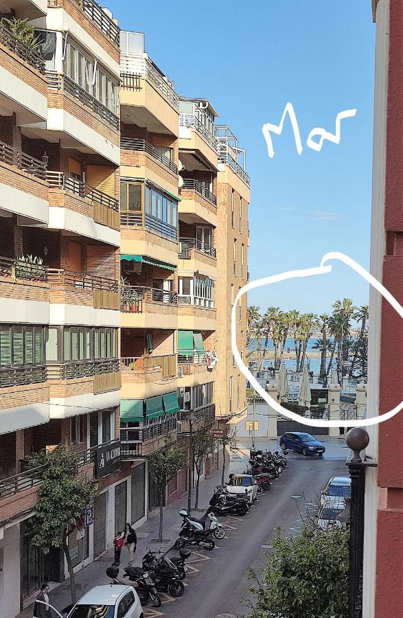 Malagueta Beach & Muelle1 & Centre Con Parking Privado Malaga Exterior photo